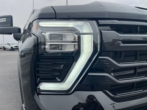 New 2026 Chevrolet Silverado 2500 High Country w/ High Country Premium Package AWD/4WD image 12