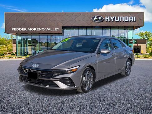 Certified 2024 Hyundai Elantra SEL w/ Convenience Package image 8