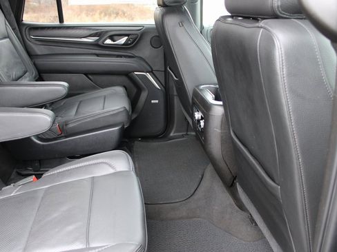 Used 2021 GMC Yukon Denali image 21