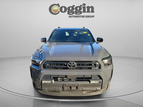 Used 2025 Toyota 4Runner SR5 image 5