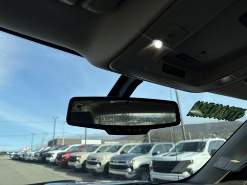 Used 2018 GMC Sierra 1500 SLT w/ SLT Premium Package image 15