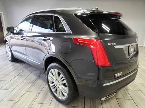 Used 2018 Cadillac XT5 Premium Luxury image 3