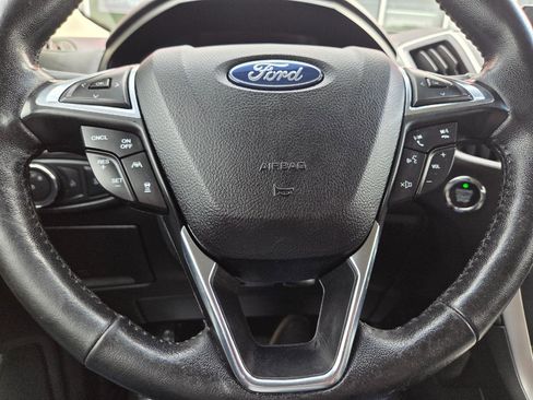Used 2022 Ford Edge SEL AWD/4WD image 31