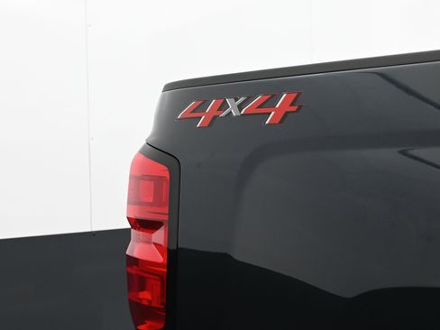 Used 2018 Chevrolet Silverado 1500 LT image 46