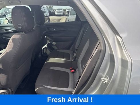 Used 2025 Chevrolet TrailBlazer LT FWD image 3