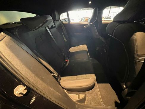 Used 2023 Volvo C40 P8 Recharge Ultimate image 14