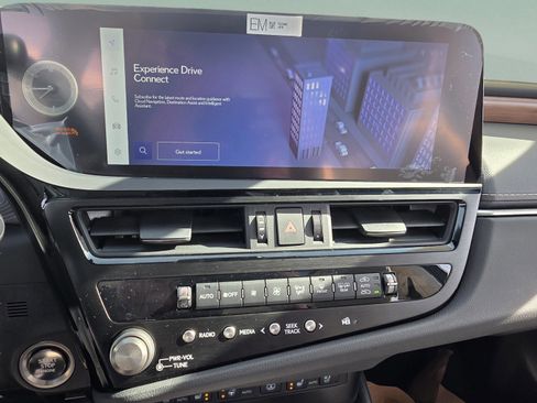 New 2025 Lexus ES 350 Ultra Luxury image 15