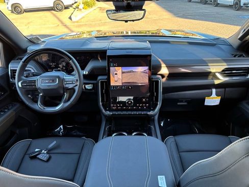 New 2026 GMC Yukon XL Elevation image 39