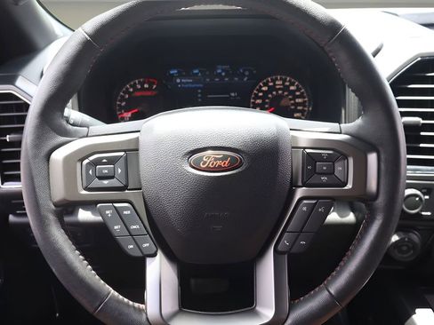Used 2018 Ford F150 Lariat w/ Equipment Group 502A Luxury RWD image 17