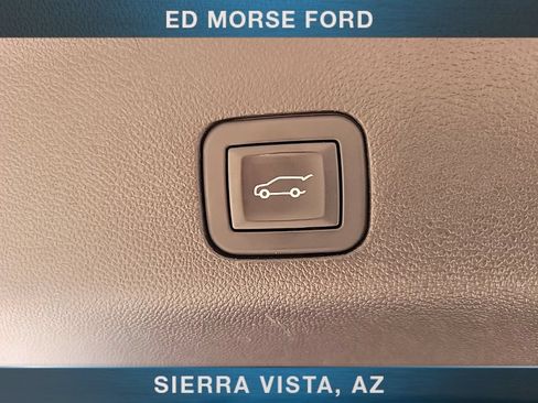 Used 2025 Chevrolet Tahoe Premier w/ Sun And Tow Package AWD/4WD image 18