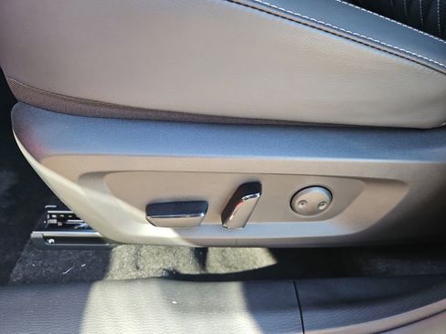 New 2026 Mitsubishi Outlander SEL FWD image 14