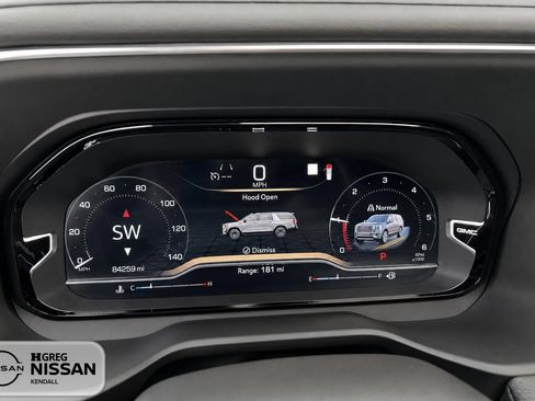 Used 2023 GMC Yukon XL Denali RWD image 9