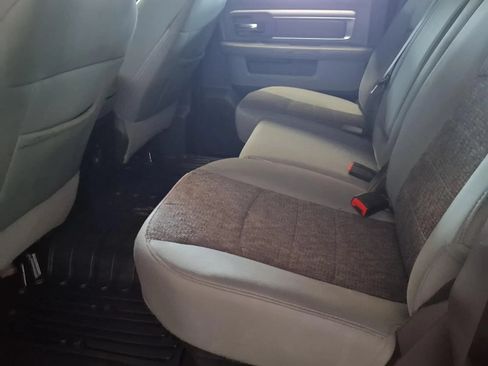 Used 2019 RAM 1500 Big Horn AWD/4WD image 13