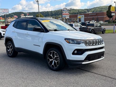 Used 2025 Jeep Compass Limited AWD/4WD image 8