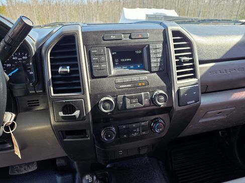 Used 2019 Ford F450 XL w/ XL Value Package AWD/4WD image 29