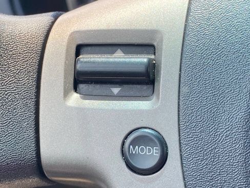 Used 2011 Nissan Sentra 2.0 SR FWD image 25