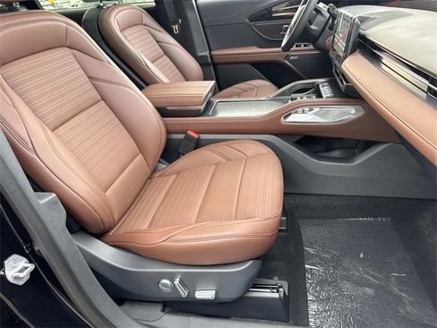 New 2026 Lincoln Nautilus Reserve w/ Jet Appearance Package image 9