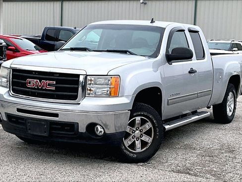 Used 2011 GMC Sierra 1500 SLE w/ Power Tech Package AWD/4WD image 6