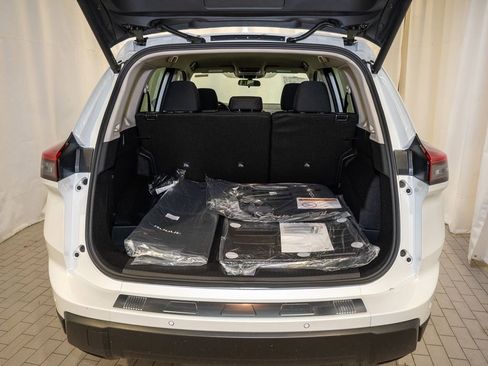 New 2026 Nissan Rogue SV image 6