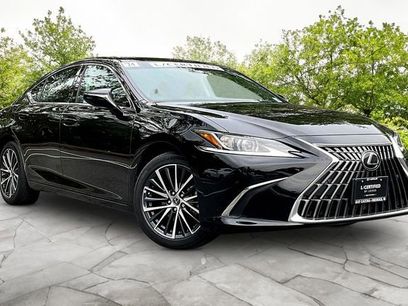 Certified 2024 Lexus ES 250 w/ Premium Package