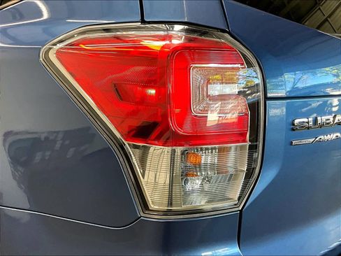 Used 2018 Subaru Forester 2.5i Premium image 29