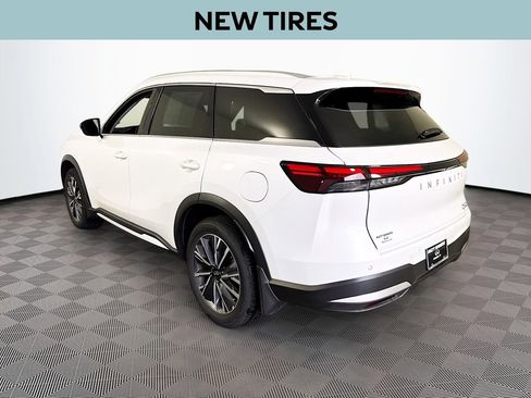 Certified 2026 INFINITI QX60 Luxe w/ Cargo Package FWD image 7