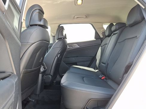 Certified 2023 Kia Sportage EX AWD/4WD image 10