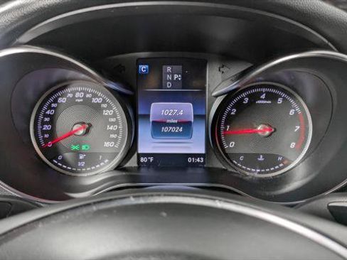 Used 2018 Mercedes-Benz GLC 300 image 24