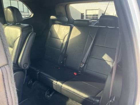 Used 2024 GMC Acadia Elevation image 25