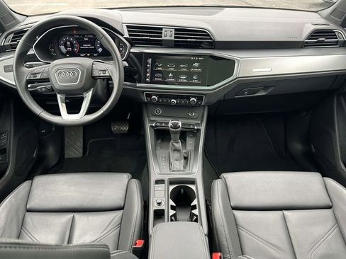 Used 2025 Audi Q3 2.0T Premium w/ Convenience Package AWD/4WD image 17