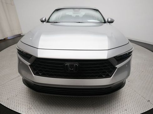 Used 2024 Honda Accord EX-L image 11