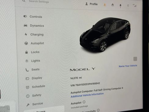Used 2023 Tesla Model Y AWD image 18