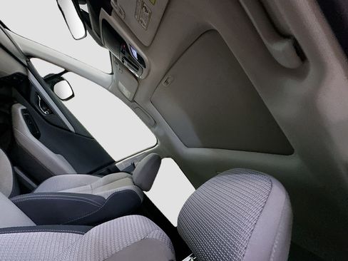 Used 2025 Subaru Outback Premium image 27