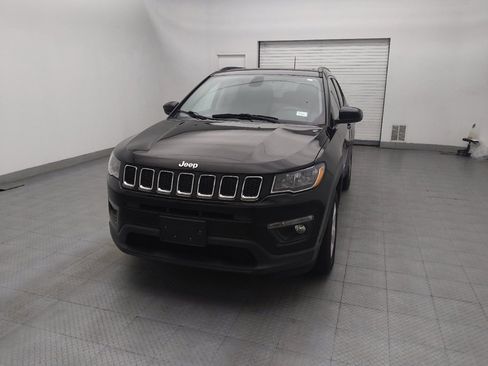 Used 2019 Jeep Compass Latitude w/ Popular Equipment Group AWD/4WD image 15