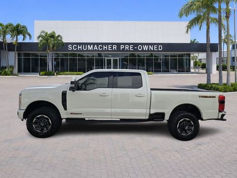 Used 2023 Ford F350 Lariat w/ Lariat Ultimate Package image 4