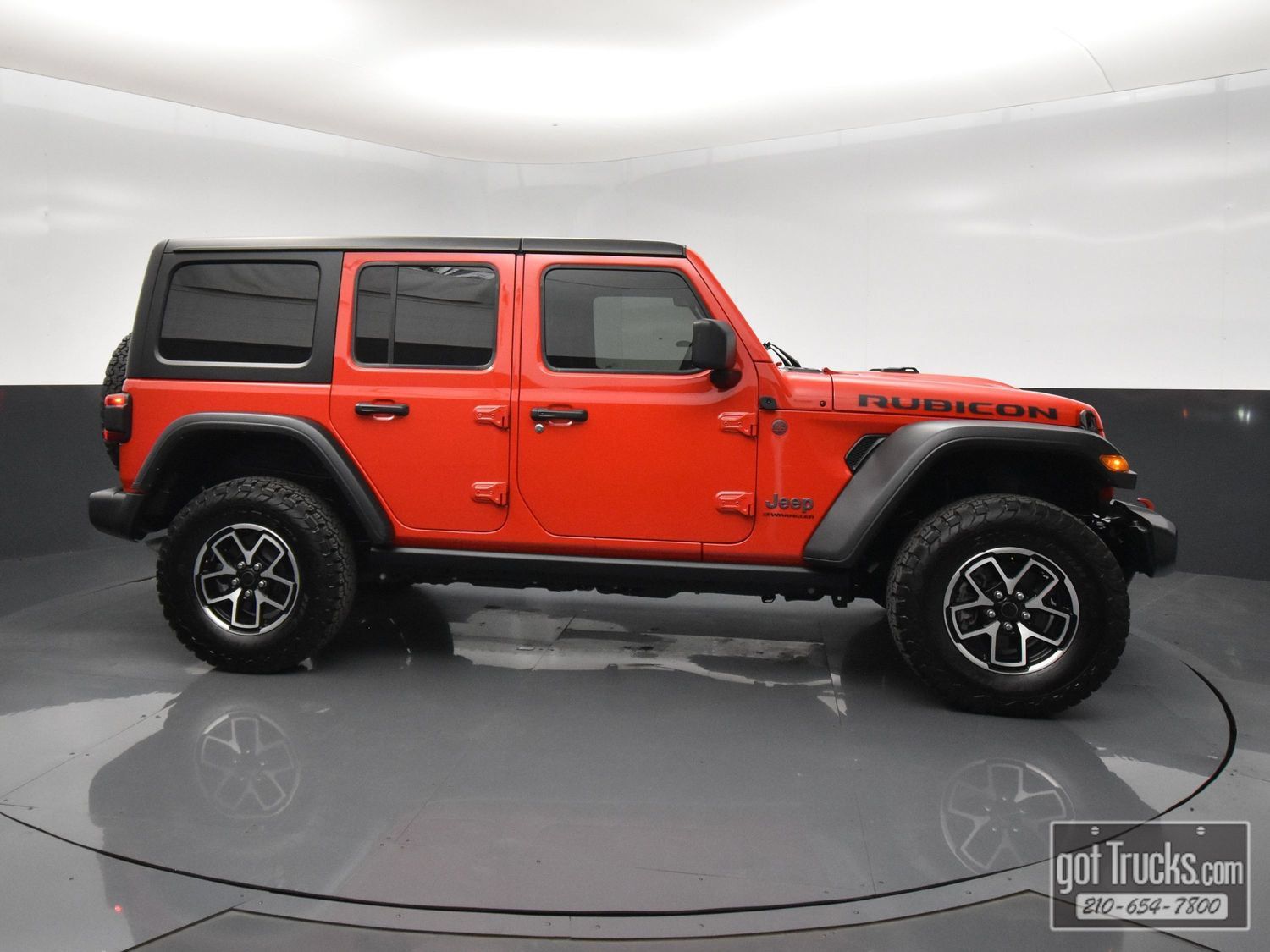 Used 2024 Jeep Wrangler Unlimited Rubicon w/ Technology Group AWD/4WD image 48
