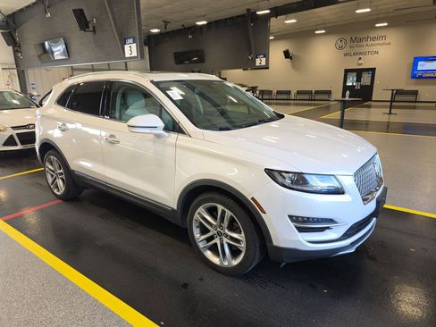 Used 2019 Lincoln MKC Reserve w/ MKC Climate Package image 4