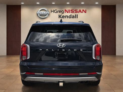 Used 2023 Hyundai Palisade Calligraphy FWD image 6
