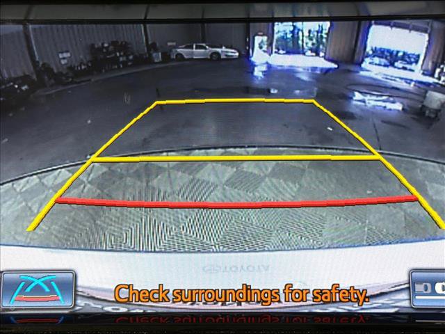 Used 2014 Toyota Avalon Limited w/ Technology Package FWD image 30
