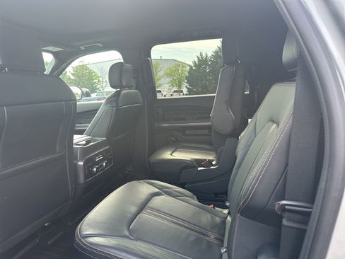 Used 2023 Ford Expedition Max Platinum AWD/4WD image 6