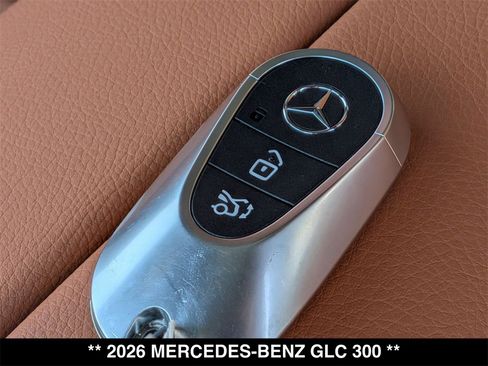Used 2026 Mercedes-Benz GLC 300 4MATIC image 31