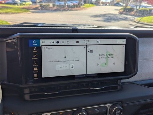 Used 2024 Jeep Wrangler Sahara w/ Safety Group image 19