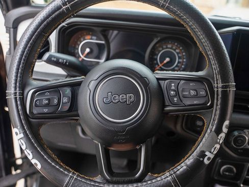 Used 2024 Jeep Wrangler Sport S AWD/4WD image 41