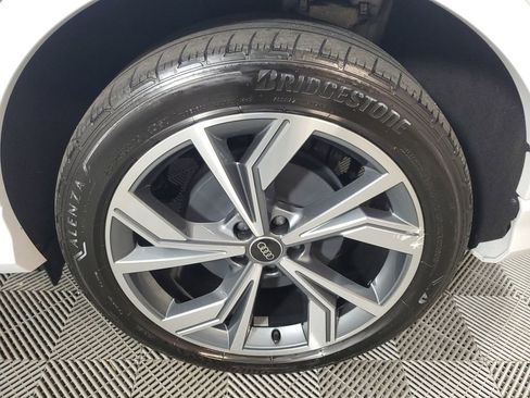 Used 2023 Audi Q4 e-tron Prestige w/ Black Optic Package image 11