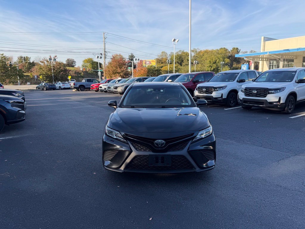 Used 2019 Toyota Camry SE FWD image 9