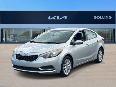 Used 2014 Kia Forte LX w/ Popular Package FWD image 5