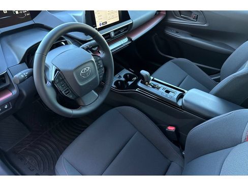 New 2026 Toyota Prius Plug-In Hybrid FWD image 10