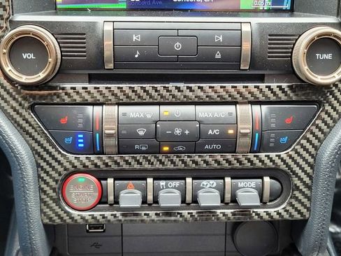 Used 2021 Ford Mustang Shelby GT500 w/ Technology Package RWD image 24