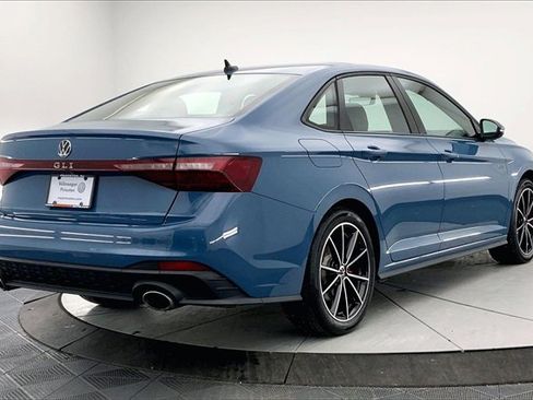 Certified 2025 Volkswagen Jetta GLI Autobahn image 13