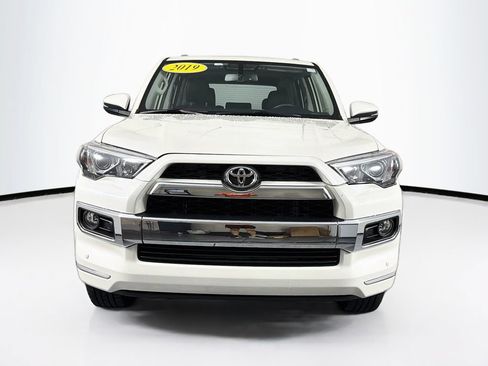 Used 2019 Toyota 4Runner Limited AWD/4WD image 2